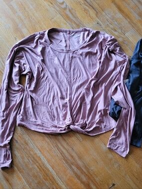 Old Navy Mauve And Gray Long-Sleeve Twist Front Tee